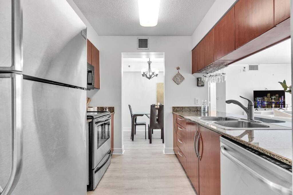 Modern 2/2 With Beautiful Ocean And Brickell Views Apartment ไมอามี ภายนอก รูปภาพ